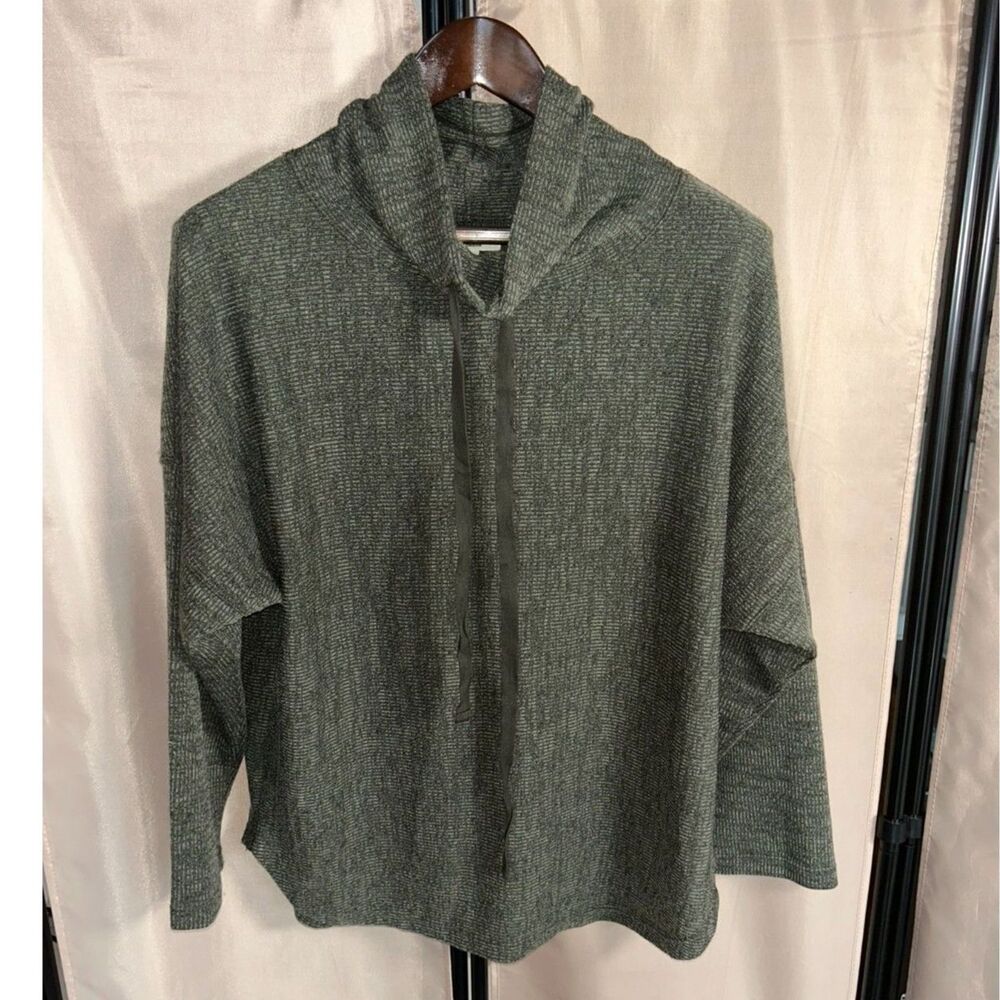 NWT Max Studio London Cowl Neck Sweater Size L Green Soft Knit